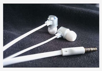 India Desire : Buy Envent Beatz In The Ear Earphone with Mic At Rs 199 From Tata Cliq [Selling Price Rs 899]